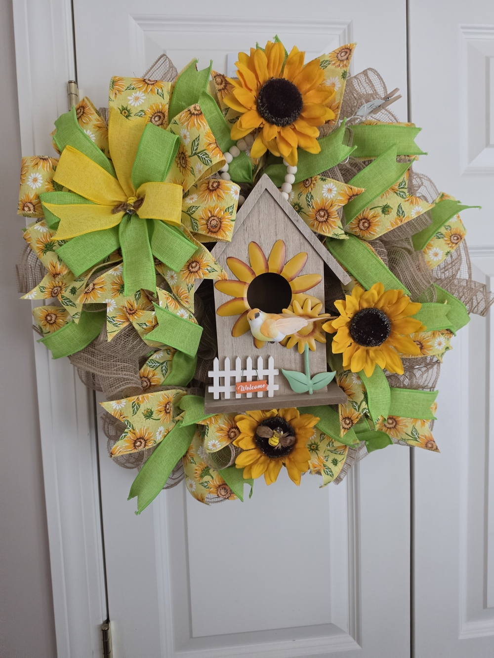 Sunflower Birdhouse Holiday Wreath - Yellow & Green